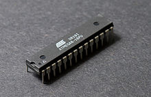 220px-ATmega8_01_Pengo