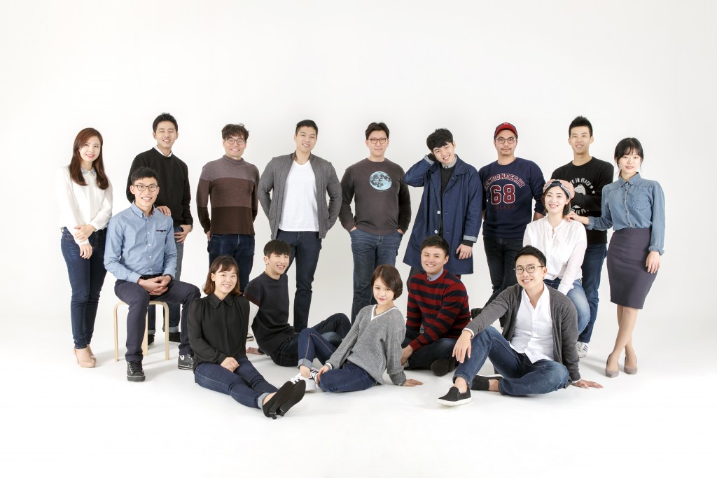 로앤컴퍼니_임직원 단체사진